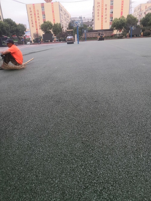 沥青摊铺